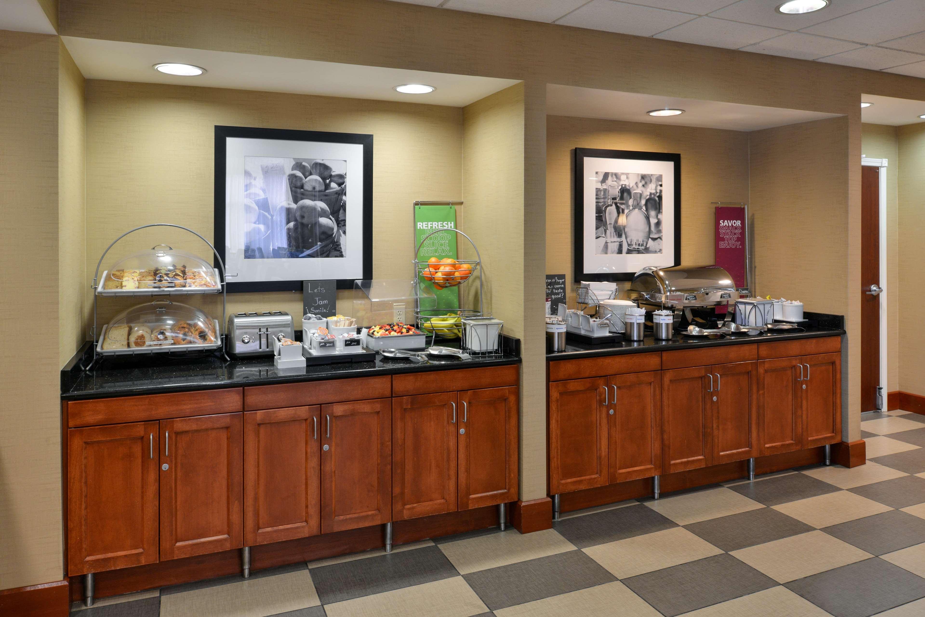 Hampton Inn & Suites Tacoma Zewnętrze zdjęcie