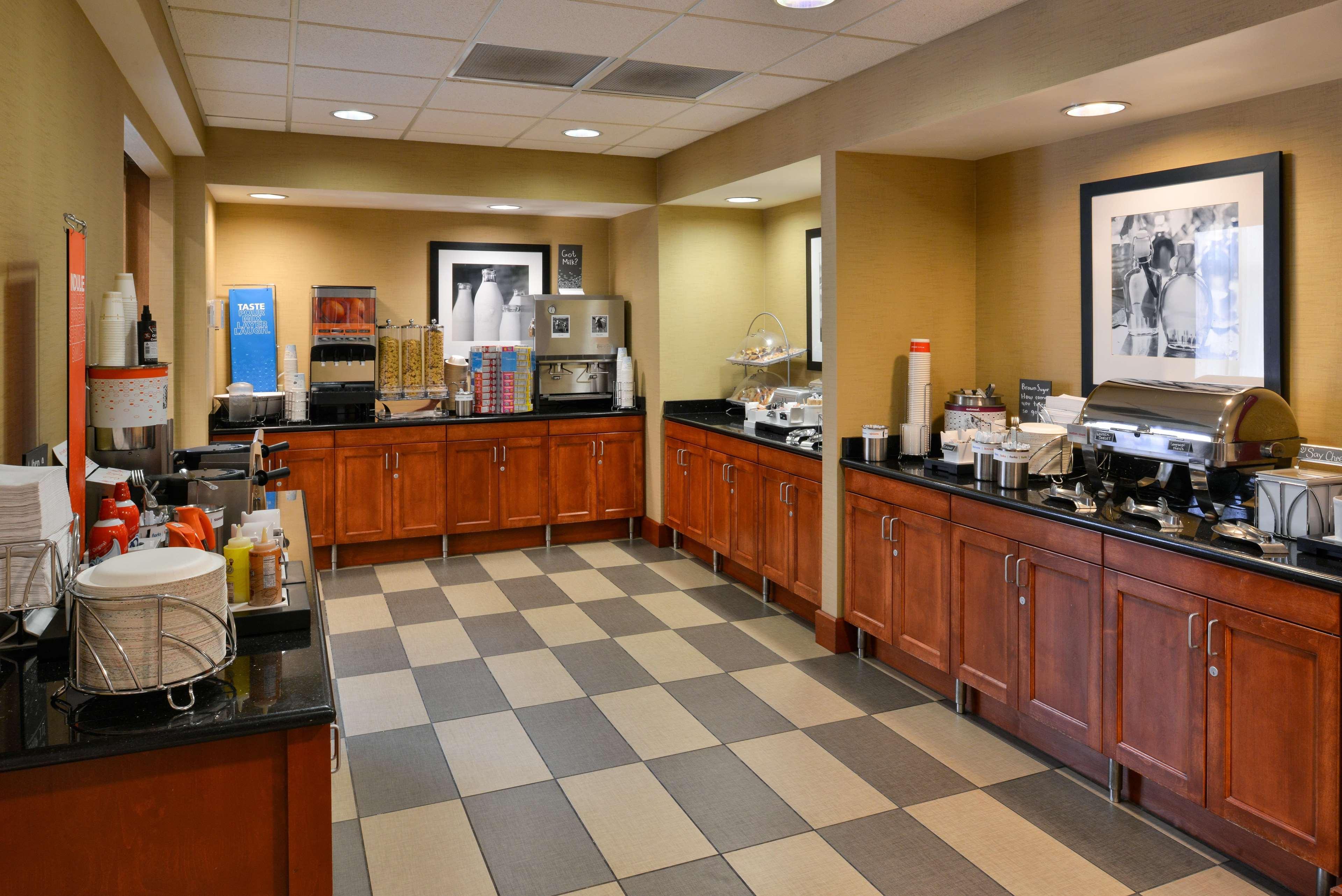 Hampton Inn & Suites Tacoma Zewnętrze zdjęcie
